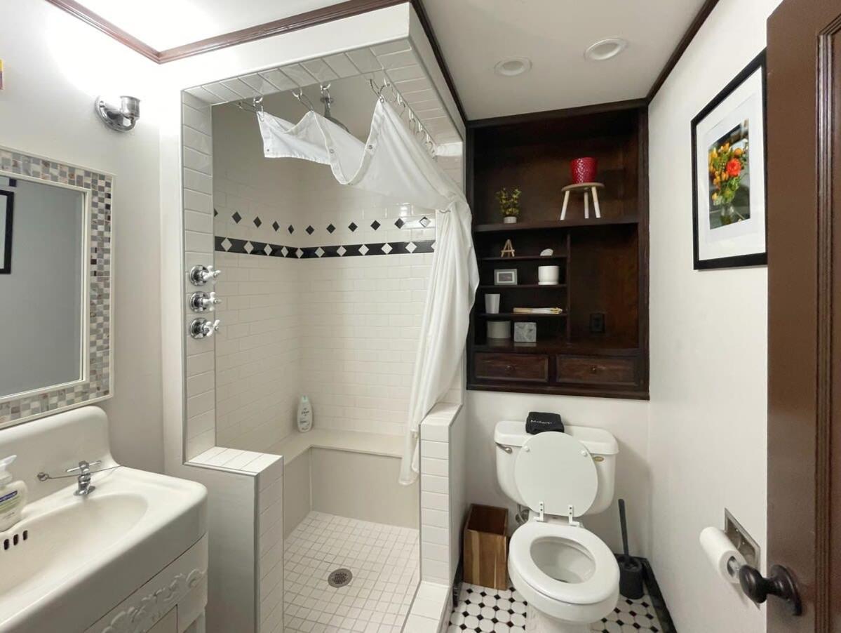 Artist'S Apartment In The Heart Of The City Sacramento Extérieur photo